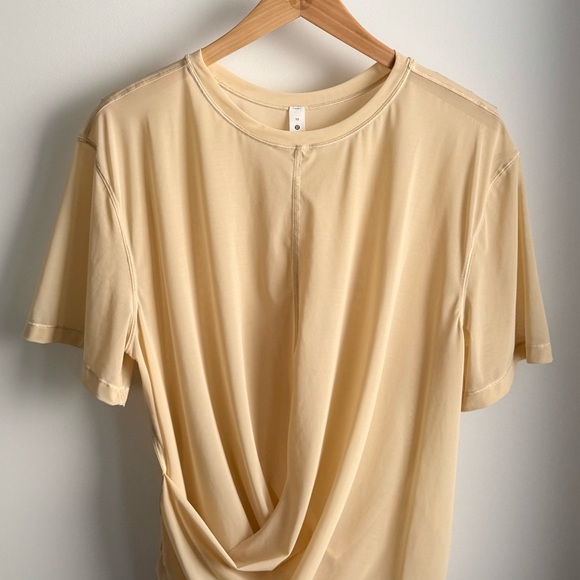 lululemon lightweight mesh short sleeve - Picture 3 of 16